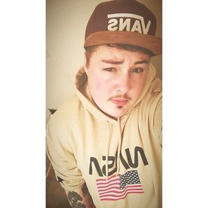 Meet your Posher, Cody